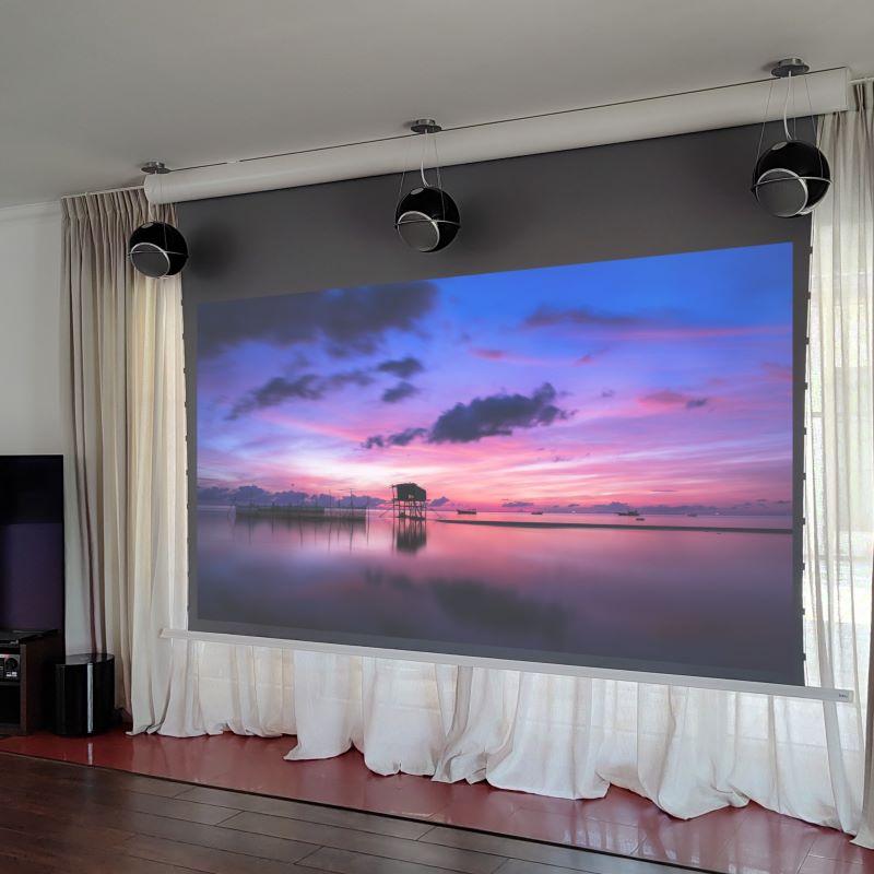 Rodzaje ekranów projektorowych