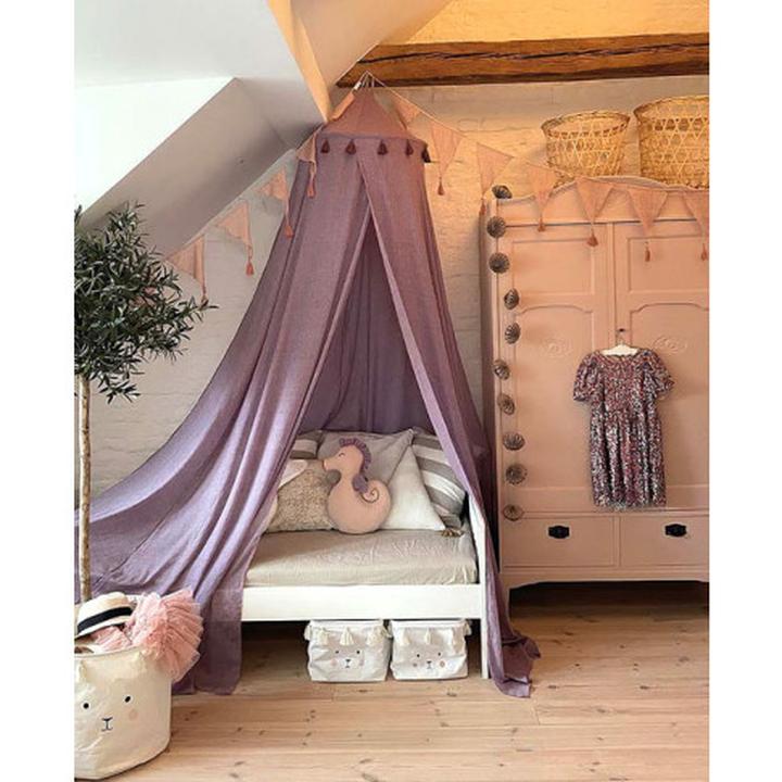 Jak wybrać idealny baldachim do łóżeczka dziecięcego? Poradnik dotyczący rodzajów i montażu