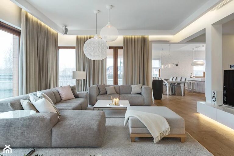 Jasne wnętrza w salonie 30m2 – 8 inspiracji, które zachwycą każdego