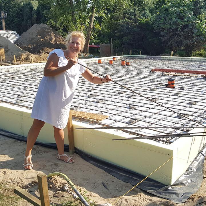 Płyta fundamentowa czy ława? Eksperci z WatraDom doradzają, co wybrać!