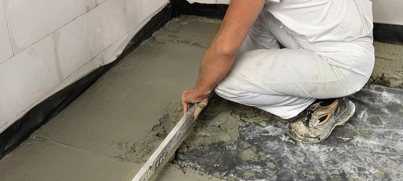 Koszt wylania posadzki: Jak mądrze planować, by uniknąć niespodzianek?